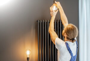 Ryan Electric Fixes Flickering Lights